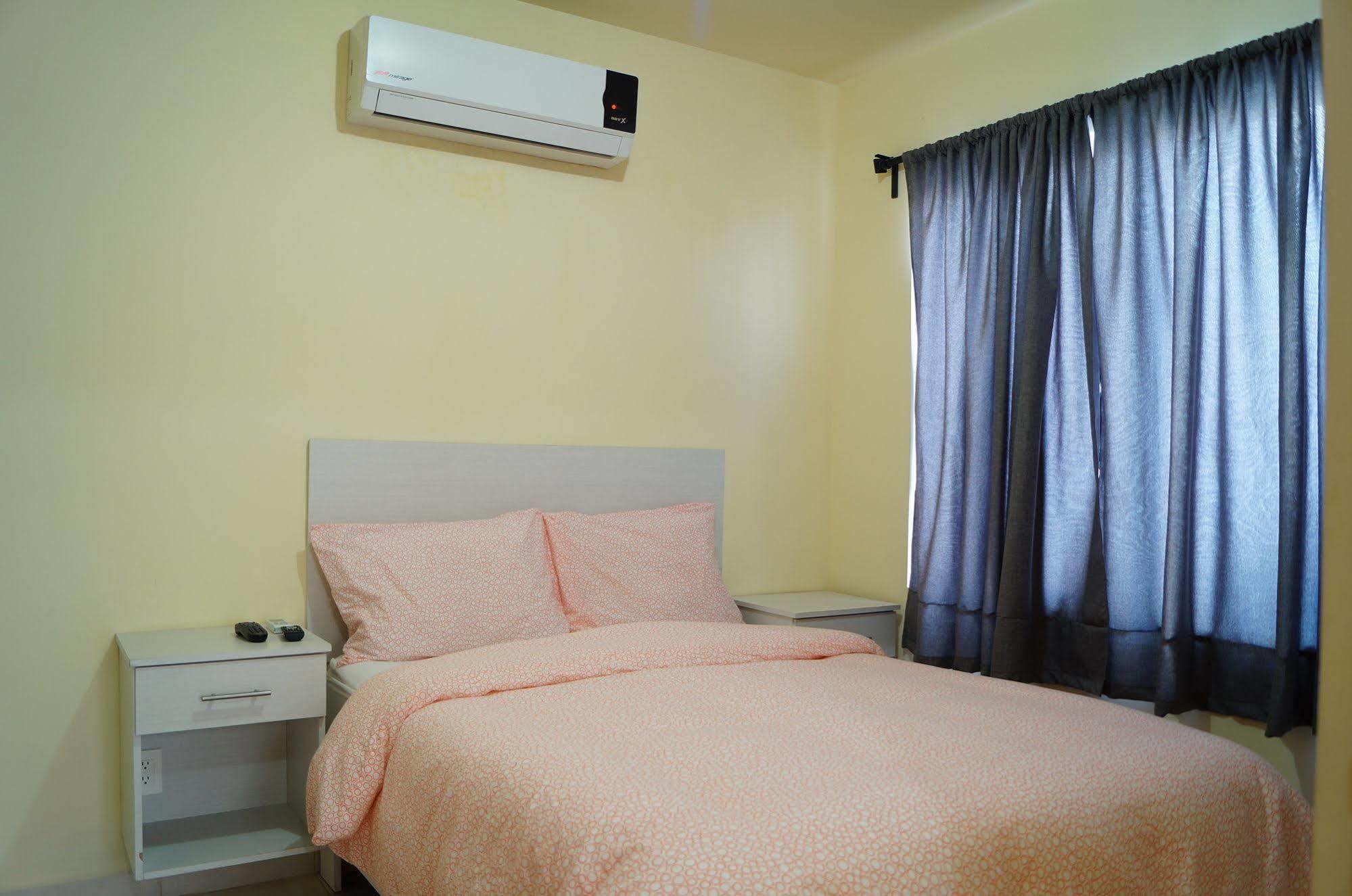 Mv Suites Монтеррей Экстерьер фото